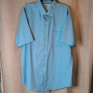 Izod Men's Aqua Checkered Button Down Shirt
